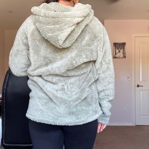 PINK Jackets & Coats - This is a PINK Sherpa. PINK Jackets & Coats - This is a PINK Sherpa.